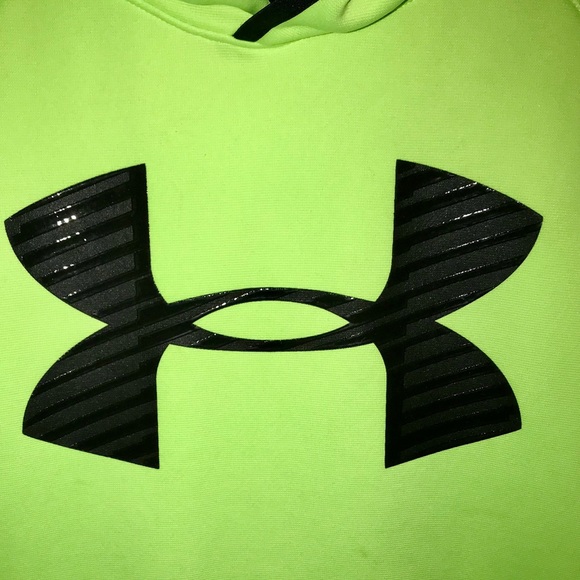 Under Armour Hoodie in Great Condition! - Picture 5 of 8